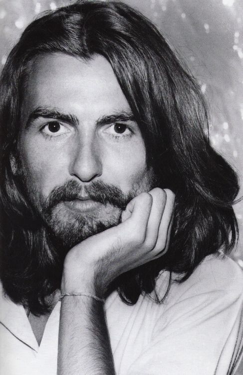 George Harrison: il Beatle silenzioso e il suono della ricerca